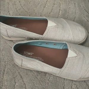 Toms shoes